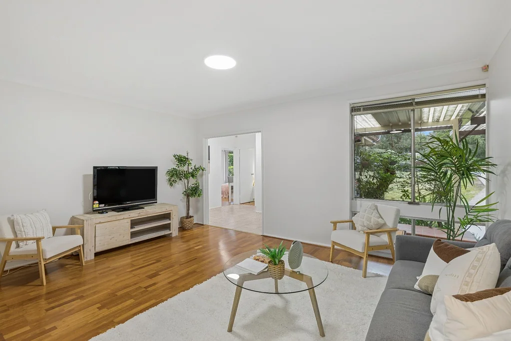Thornleigh 4 Slaapkamer Warm, Spacious and Convenient Living