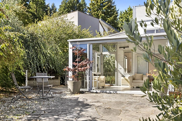 Wanaka 3房  URGENT: Premium Home on Kings Drive - Vendor Moving On!