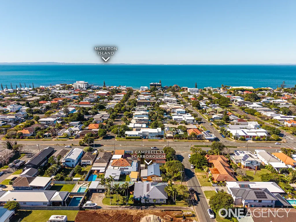 Scarborough 2 Bedroom Great Value in Scarborough - 500m to Queens Beach