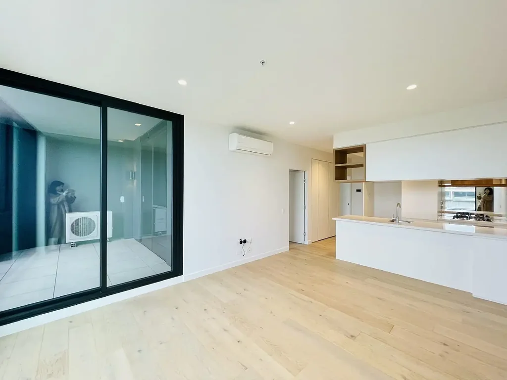 R.Iconic - Spacious 2B2B Apartment!!