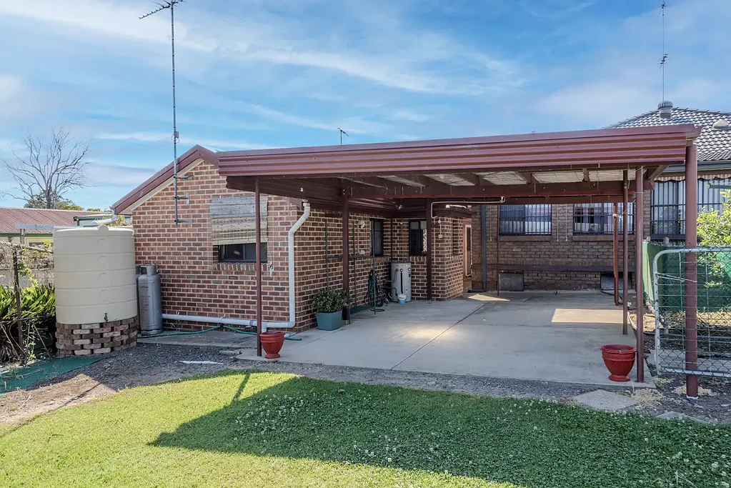 Charming Granny Flat In Convenient Location - Water Usage Included