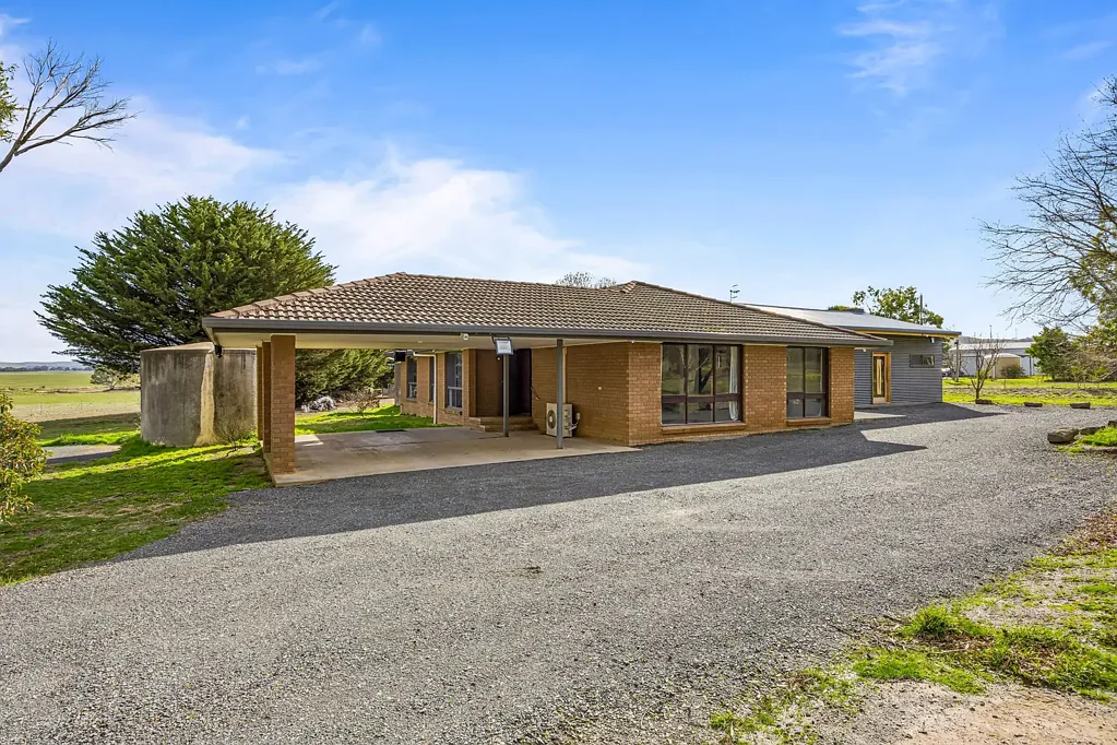 878 Challicum Road, Buangor, VIC 3375