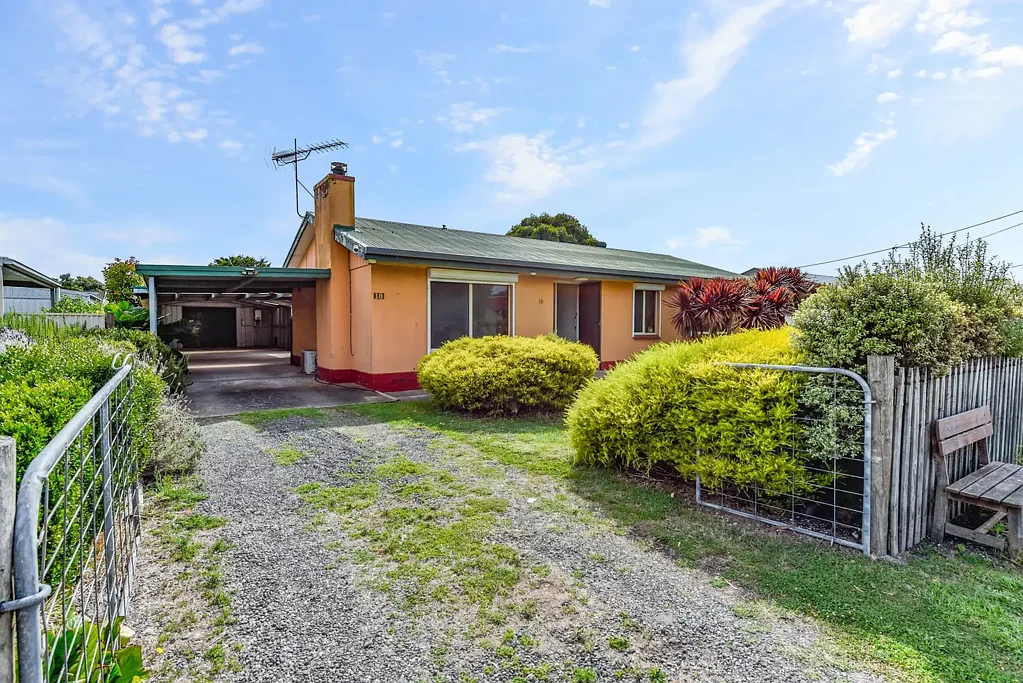 18 Alleyn Street, Millicent, SA 5280
