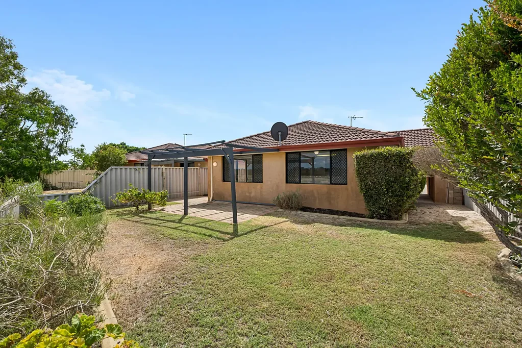 27/11 Elvire Street, Viveash, WA 6056