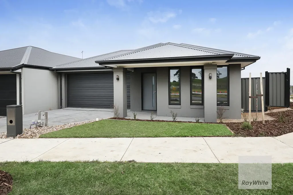Brand New In The Lyra Estate!