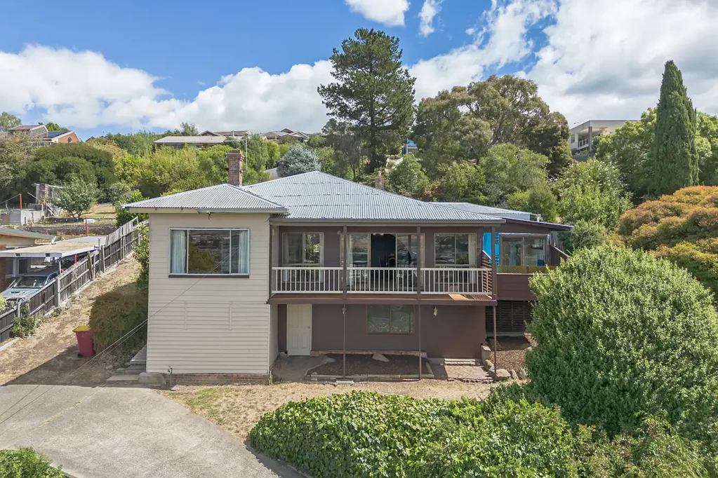Trevallyn 3 Bedroom Exciting Renovation Opportunity with Subdivision Potential (STCA)