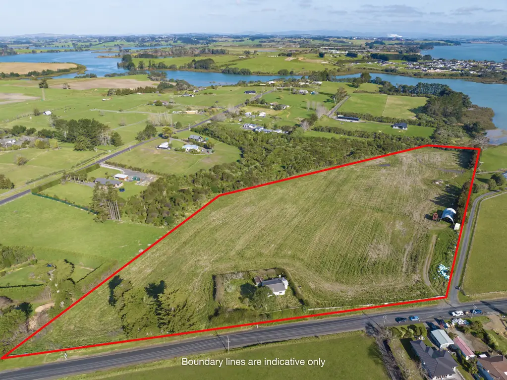 Clarks Beach Lifestyle Opportunity!