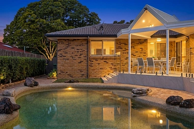 Stretton 4房 崭新、宽敞的单层住宅，设4间起居室和泳池 Pristine, Expansive Lowset with 4 Living Rooms + Pool