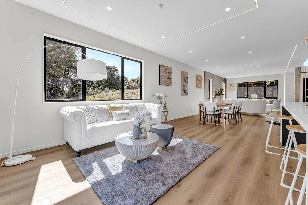 Flat Bush 8房  A Multi-Level Beauty – Prepare to Be Surprised