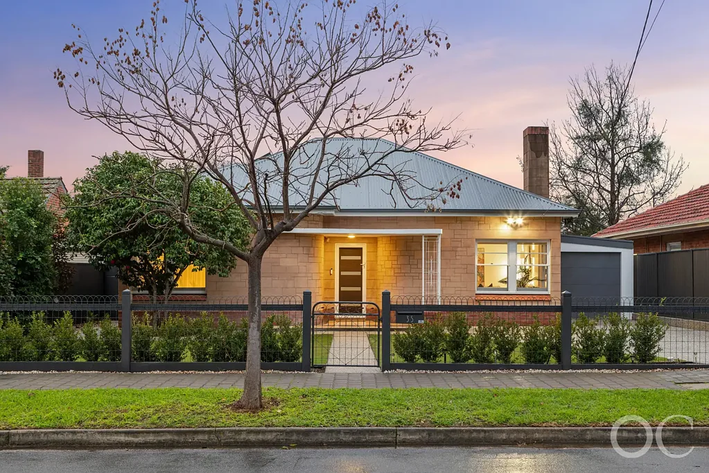 Cumberland Park 3Zimmer Open the Door to an Art Deco Beauty With a Bright, Bold Reinvention