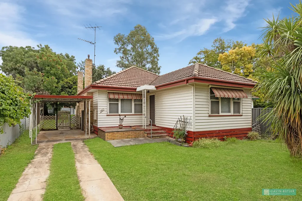 Golden Square 3房  Delightful family home on a fabulous 607m2 block