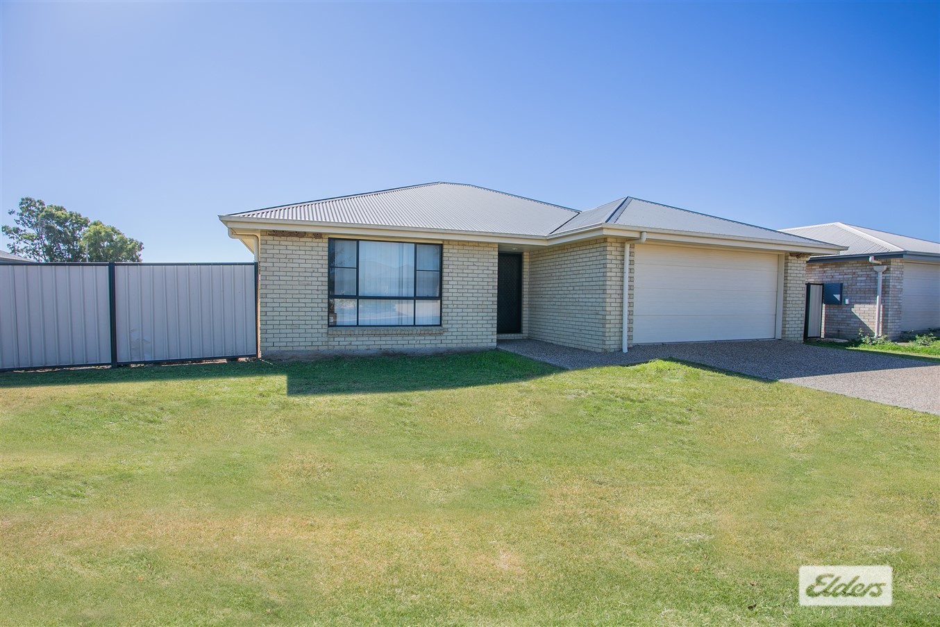 11 SHERIDAN ST, CHINCHILLA QLD 4413, 0 chambres, 0 salles de bain, House