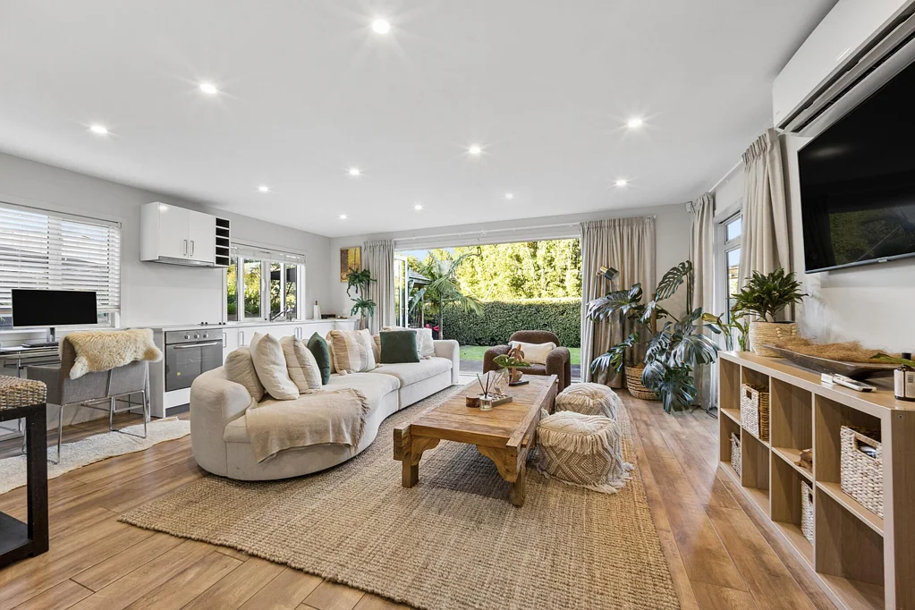 Blockhouse Bay 3 Bedroom The Perfect Home for Family & Entertaining