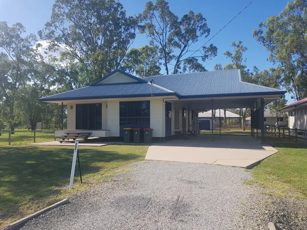 Nebo 4Zimmer Two Family Homes $350,000 each house – Buy One or Both (Subdivision Underway)