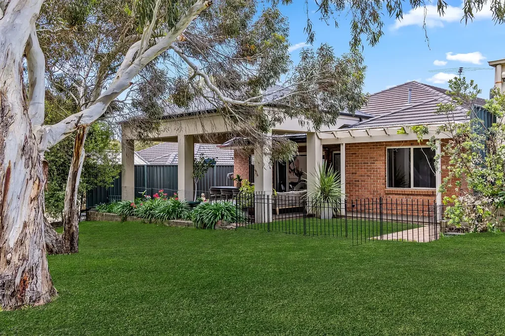 40 Pinnacle Crescent, Flagstaff Hill, SA 5159