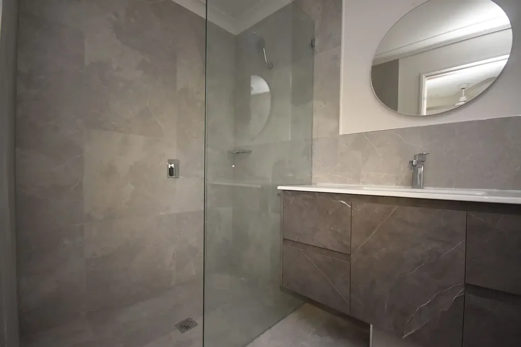 Modern 4-Bedroom Duplex in Morayfield!