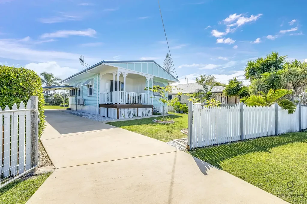 7 Moore Street, Elliott Heads, QLD 4670