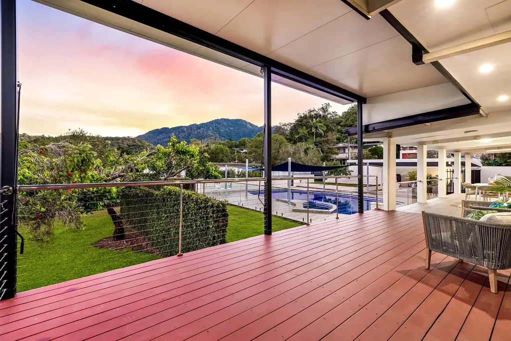 Whitfield 4 Bedroom Double block – double the fun on 1448m2