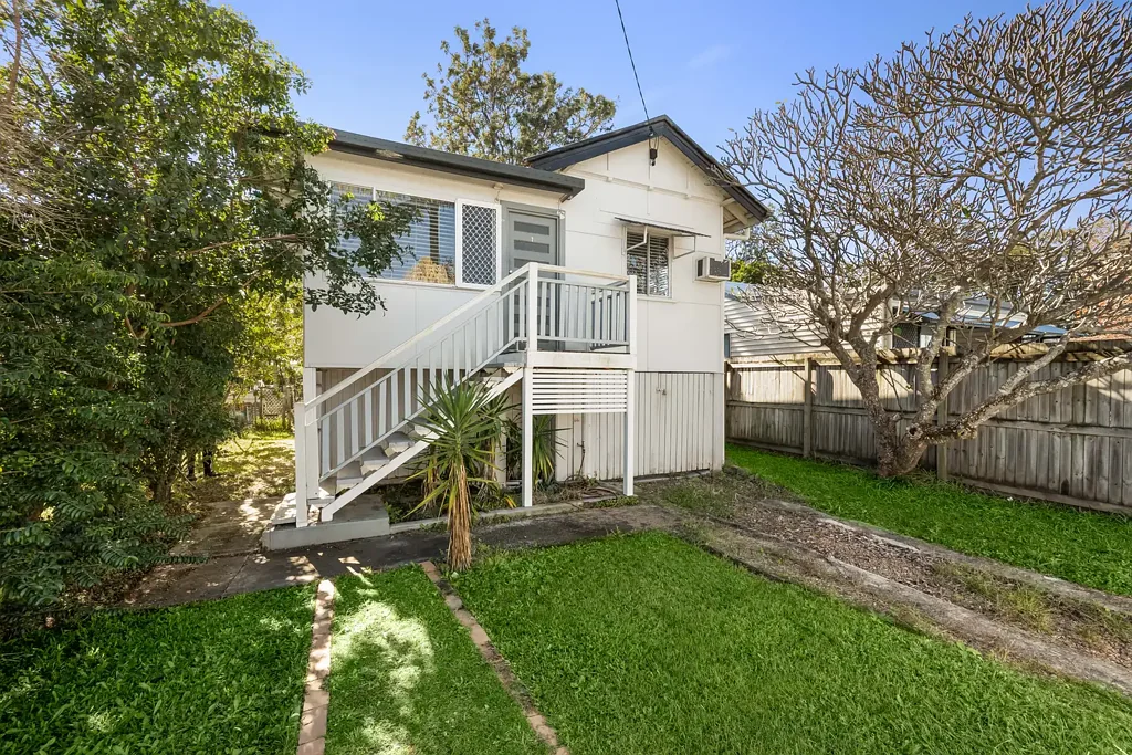 Deception Bay 2ห้องนอน Charming beach cottage metres from the waterfront