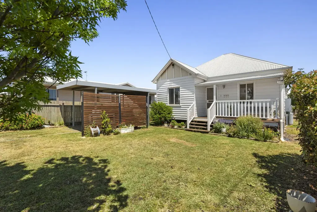 62 Victoria Street, Clifton, QLD 4361