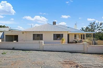 Broken Hill 3房  BRIGHT, MODERN, & READY TO ENJOY