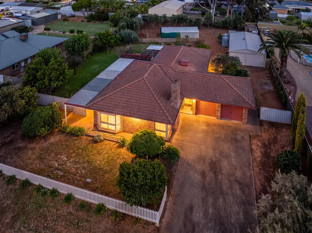 5 Chardonnay Court, Angle Vale, SA 5117, 4 Bedrooms, 2 Bathrooms, House