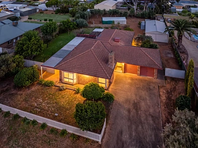 Angle Vale 4ਬੈੱਡਰੂਮ A Much-Loved Family Haven with Endless Potential