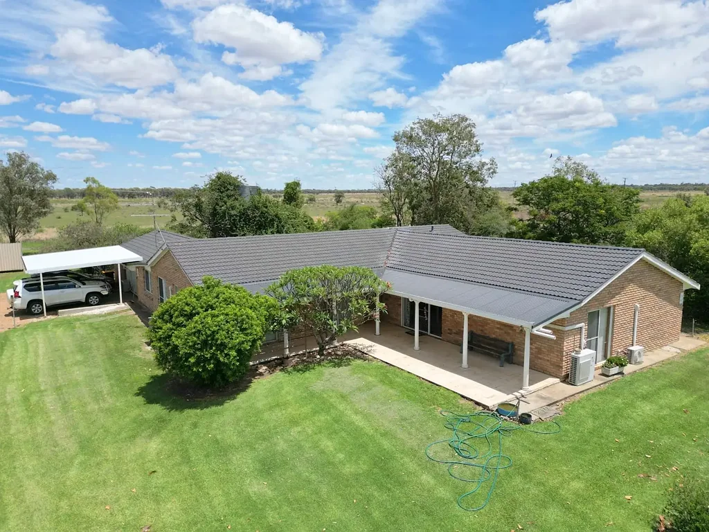 Moree 5 Bedroom MINUTES FROM TOWN… MILES FROM ANYWHERE