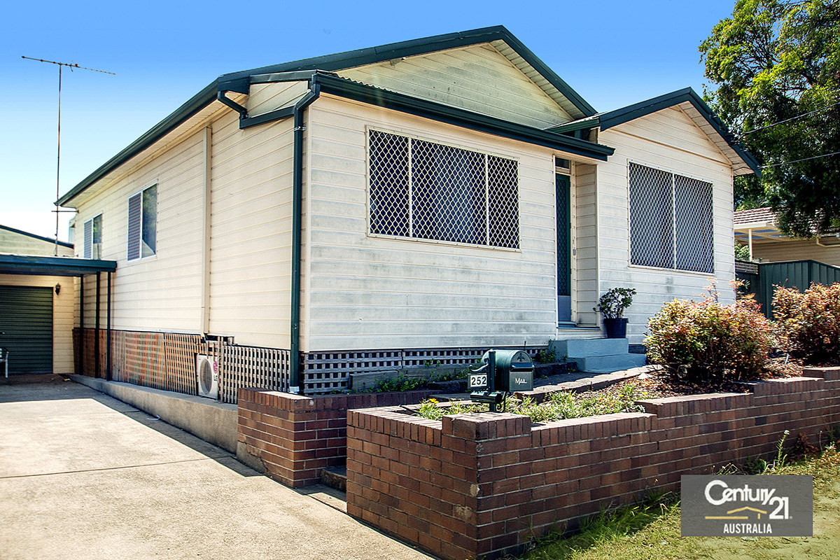 252 GREAT WESTERN HWY, WENTWORTHVILLE NSW 2145, 0 침실, 0 욕실, House