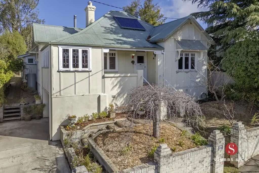 Katoomba 3 Bedroom Character Home with Endless Potential