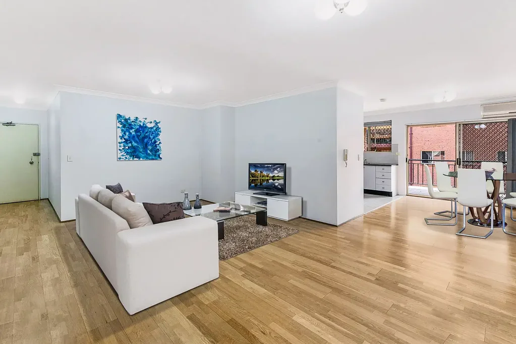 Bankstown 2Zimmer In The Heart Of Bankstown's CBD