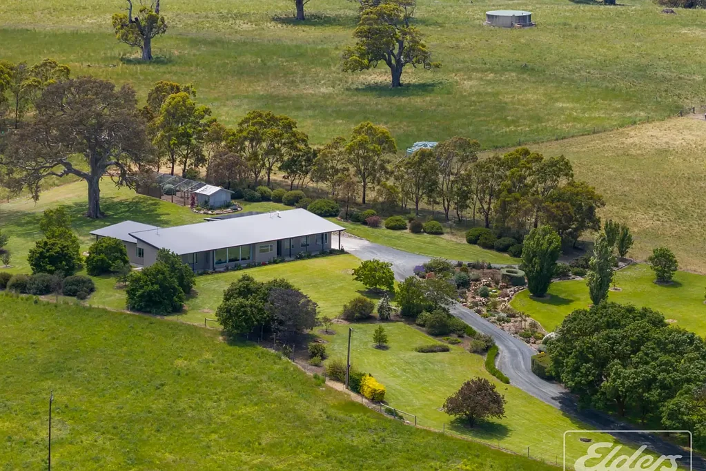 Woodside The very best of both worlds.