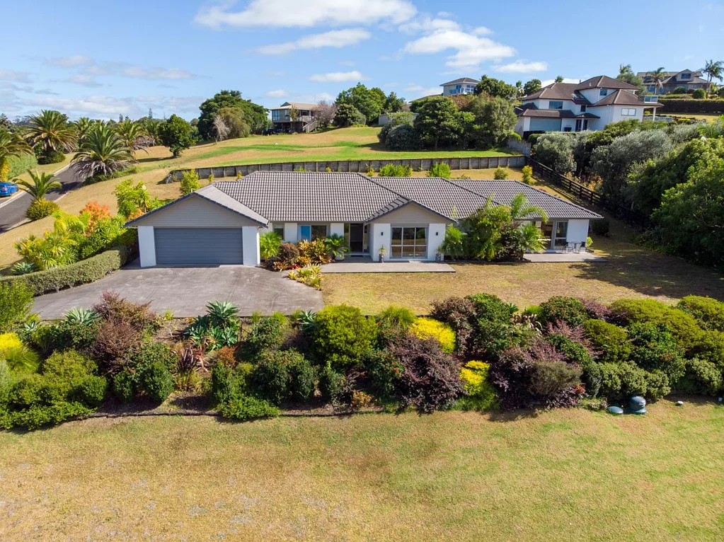 Kerikeri 4कमरा Beautiful Riverview Home - Priced to Sell
