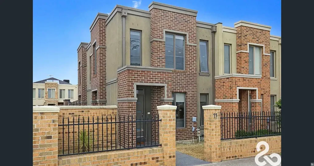 Spacious & Convenient Home for Rent in South Morang