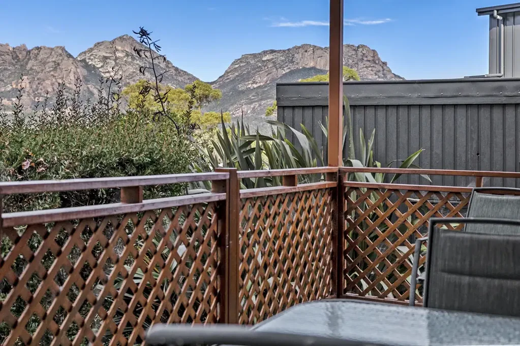 Coles Bay 4 Slaapkamer Coastal opportunity with convenience and stunning Hazards outlook
