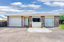 2/19 Lupton Road, Manurewa