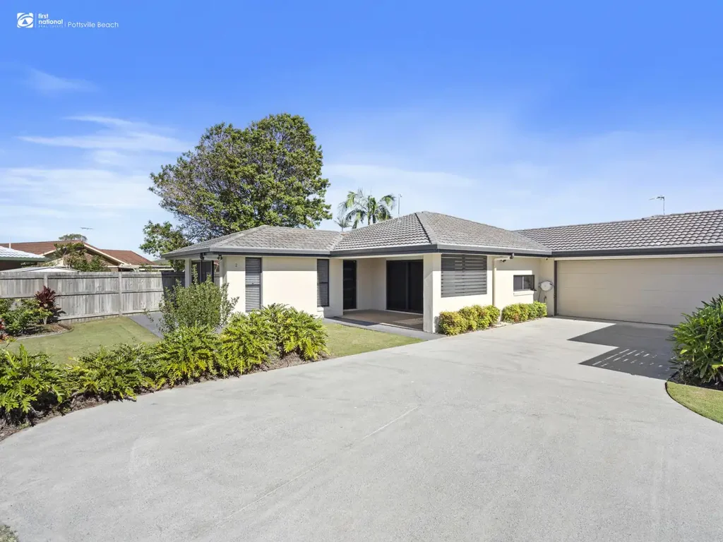 Immaculate 3-Bedroom Duplex in Pottsville Waters