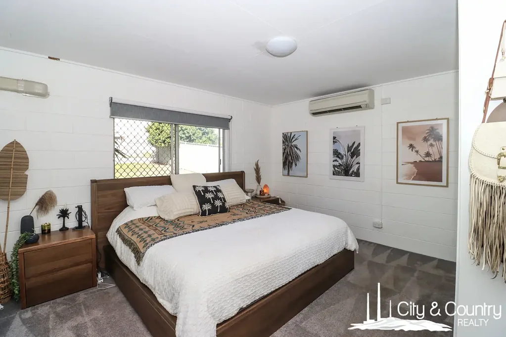 11 Beverly Lane, Mount Isa, QLD 4825