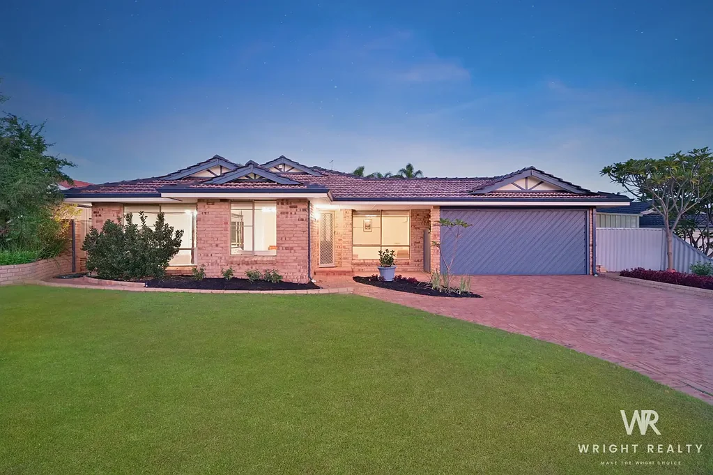 14 Ashton Rise, Woodvale, WA 6026