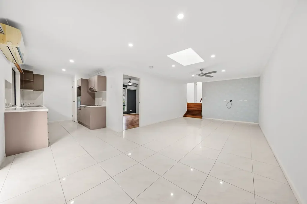 Pacific Pines 4房  STILL LOOKING, OR KEEP MISSING OUT ? CONTACT SAM: TEAM GAVIN TREWIN AT COASTAL