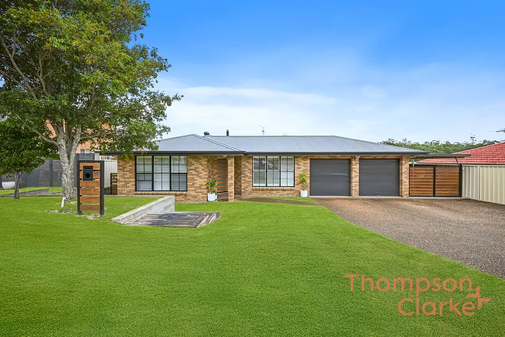 52 Pacific Crescent, Ashtonfield, NSW 2323