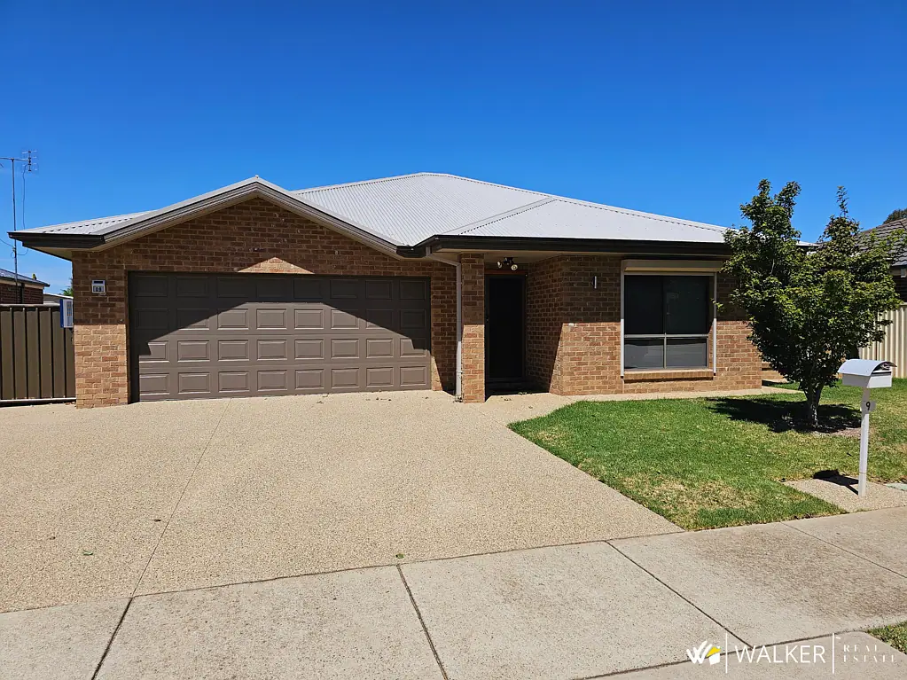 Kyabram 3Phòng ngủ Modern B/v Home in Desirable Location