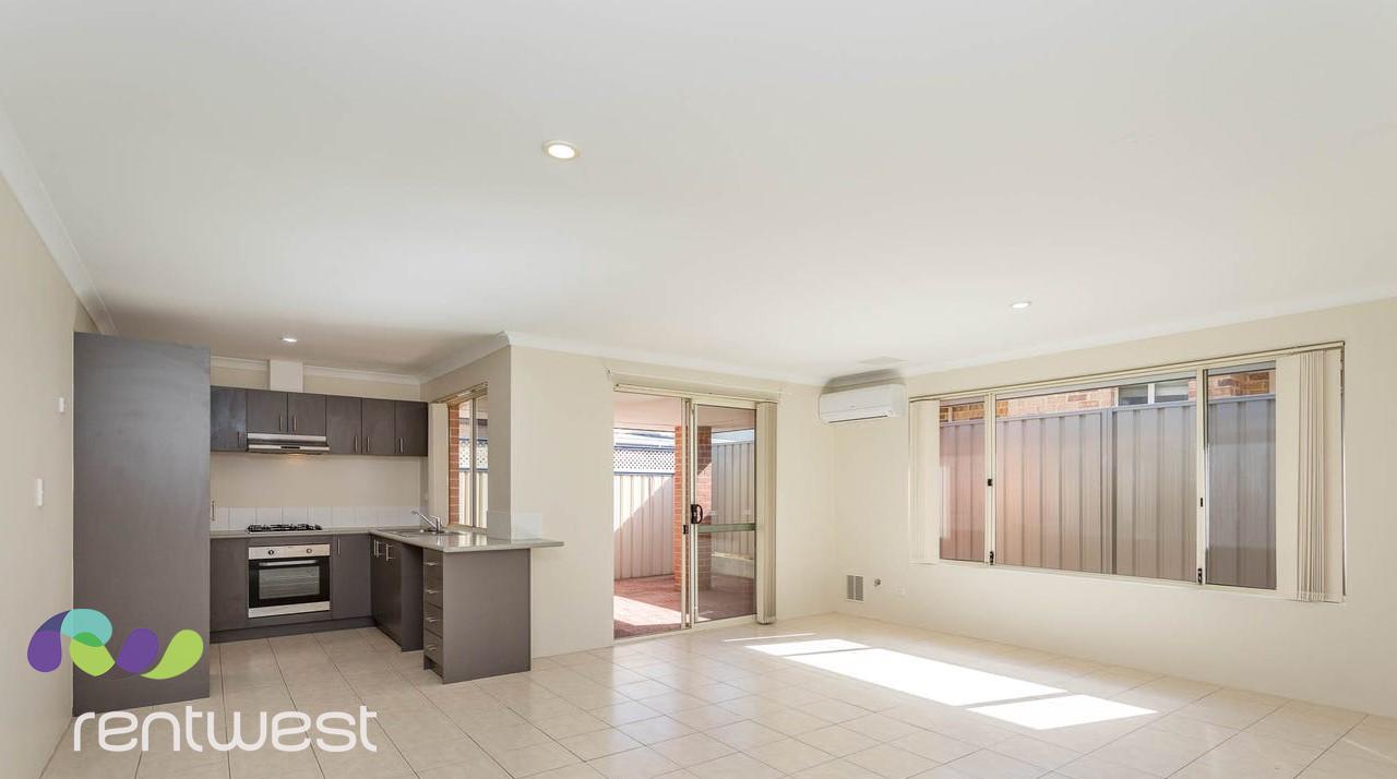 UNIT 11 50 SIXTH RD, ARMADALE WA 6112, 0 غرف, 0 حمامات, House