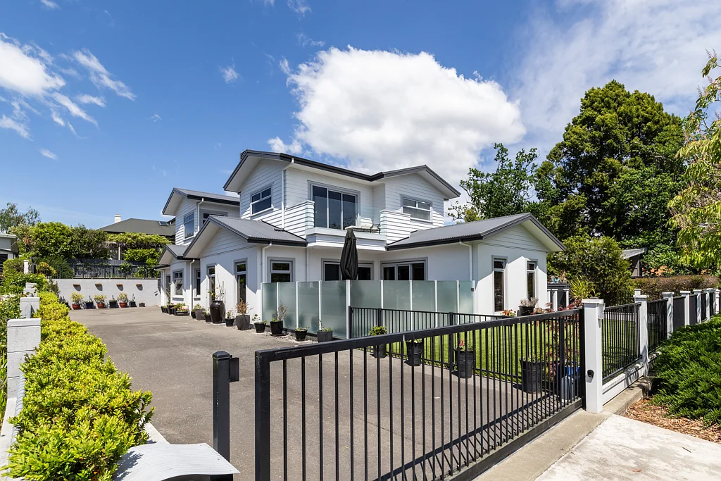 Havelock North 3房  Modern an Spacious Prime Village Location