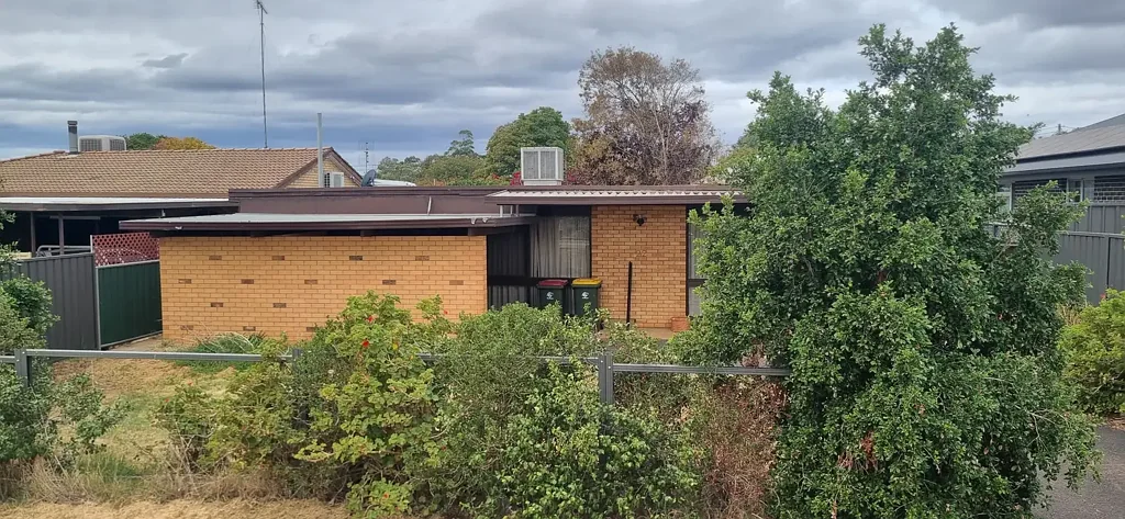 Fully furnished studio within walking distance of the Dubbo Base Hospital