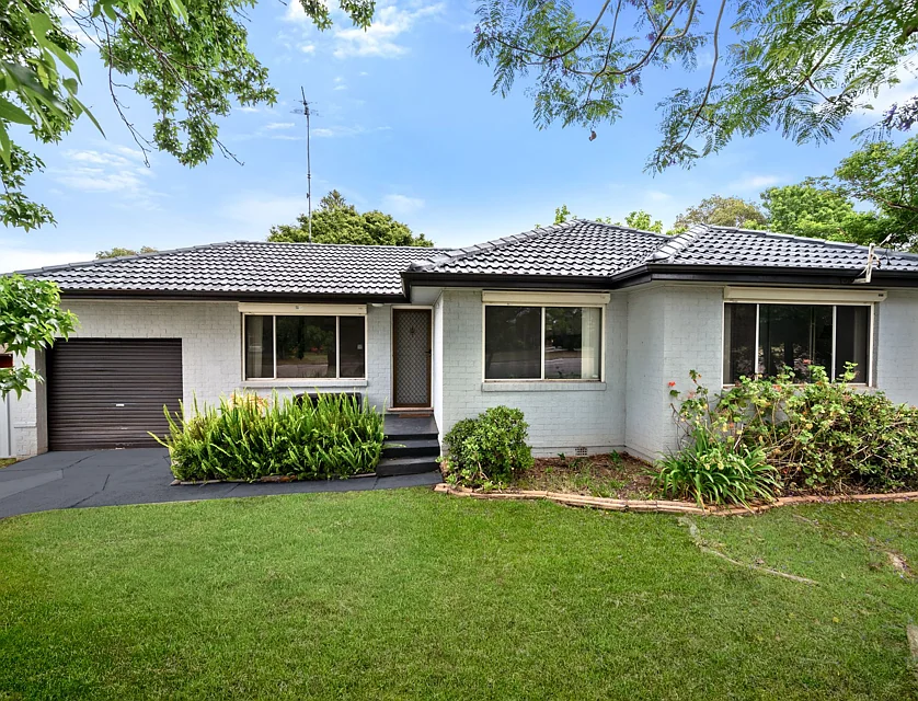 175 A & B Broughton Street, Campbelltown, Macarthur Region, 5 chambres, 2 salles de bain, House