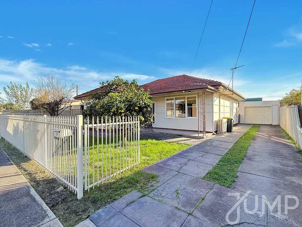 Comfort, Convenience & Character in the Heart of Glanville