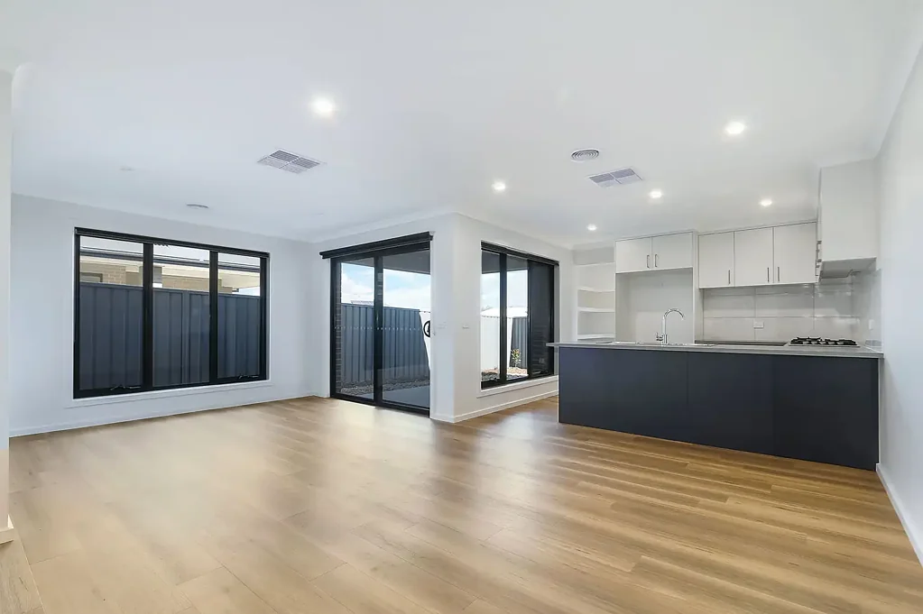 Modern Living on Millford!
