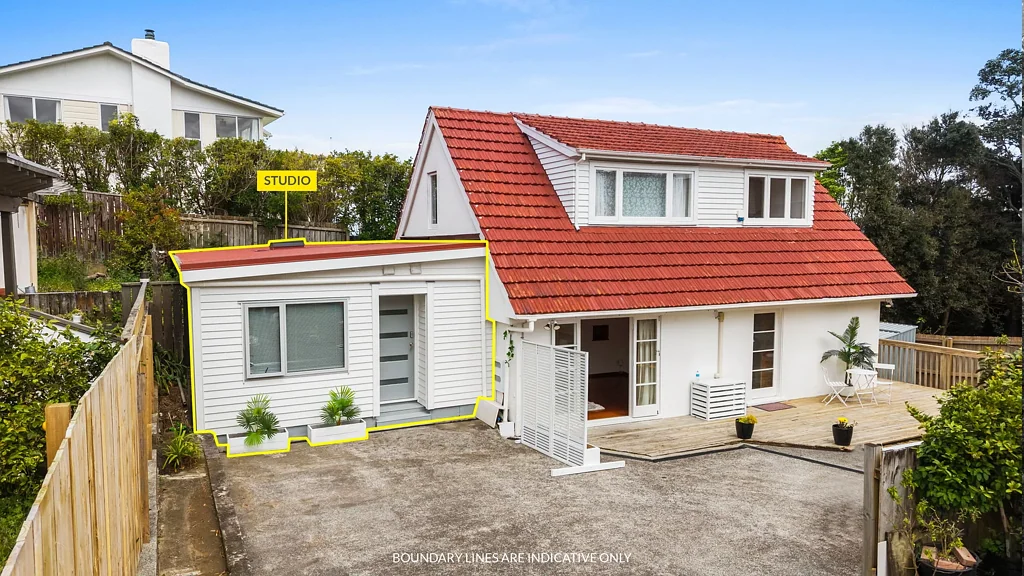 Mount Roskill 4Kwarto Live In One, Rent Out the Other!