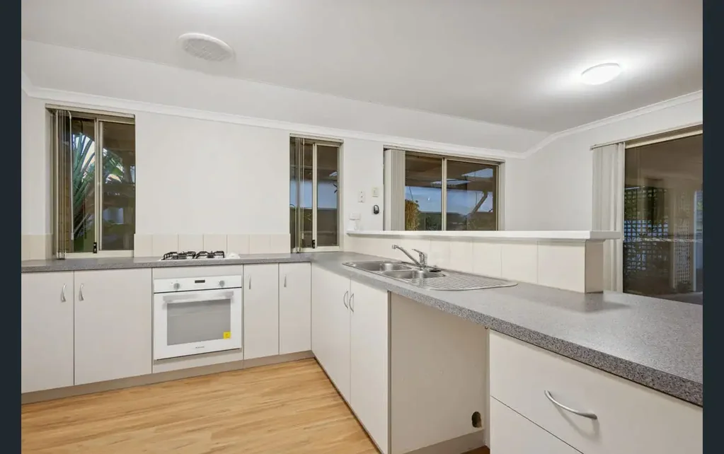 Rooms Available.  Stylish & Luxurious House. Plenty of Parking!